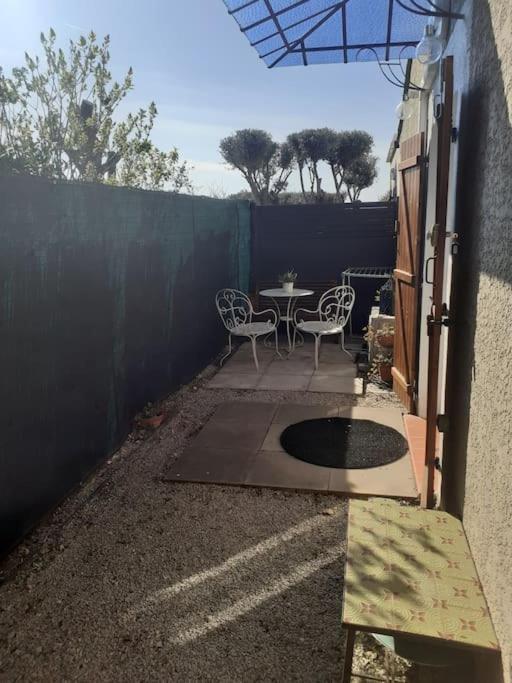 Studio- Terrasse -Place De Parking Prive Marselha Exterior foto